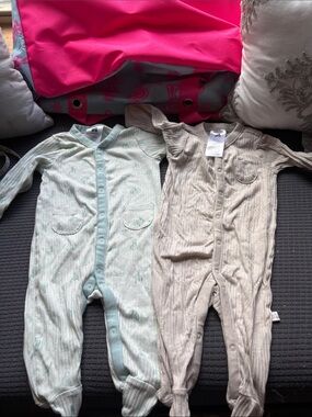 Just Born 0-3m pajama set